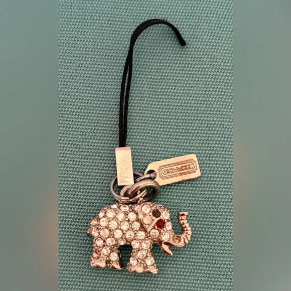 Coach Elephant Keychain Charm Silver with Rhinestones Rare - Picture 9 of 13